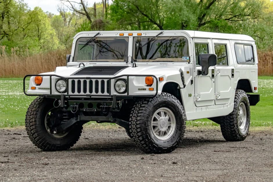 2002 Hummer H1 sold for $69,000