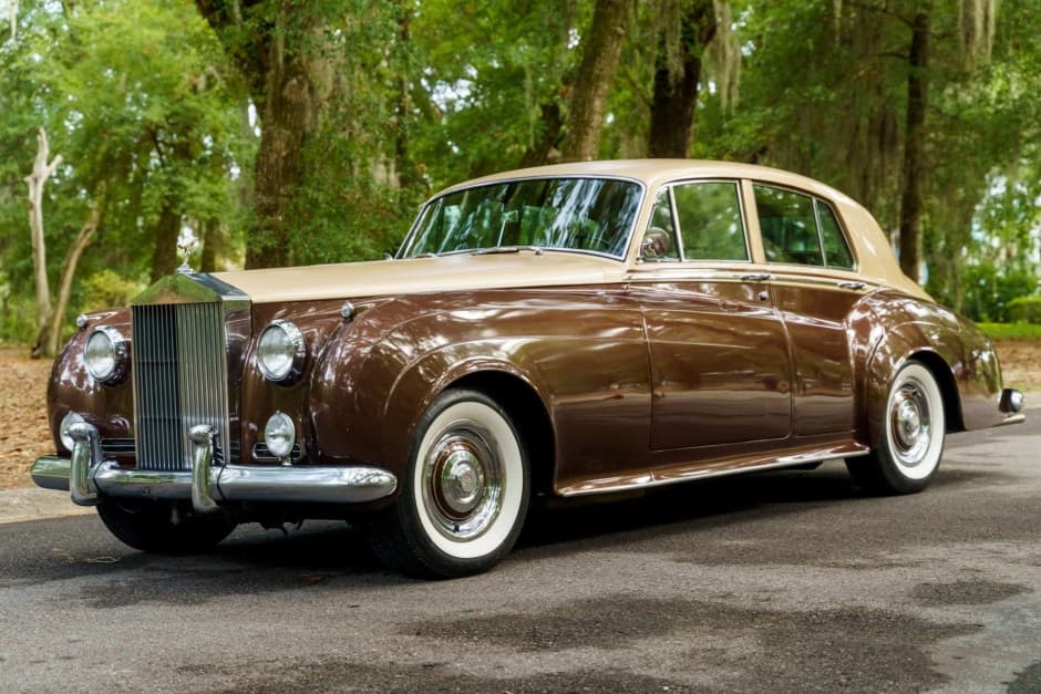 1962 Rolls-Royce Silver Cloud & Phantom V sold for $35,250
