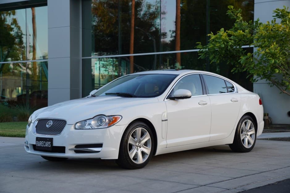 2011 Jaguar XF sold for $10,750