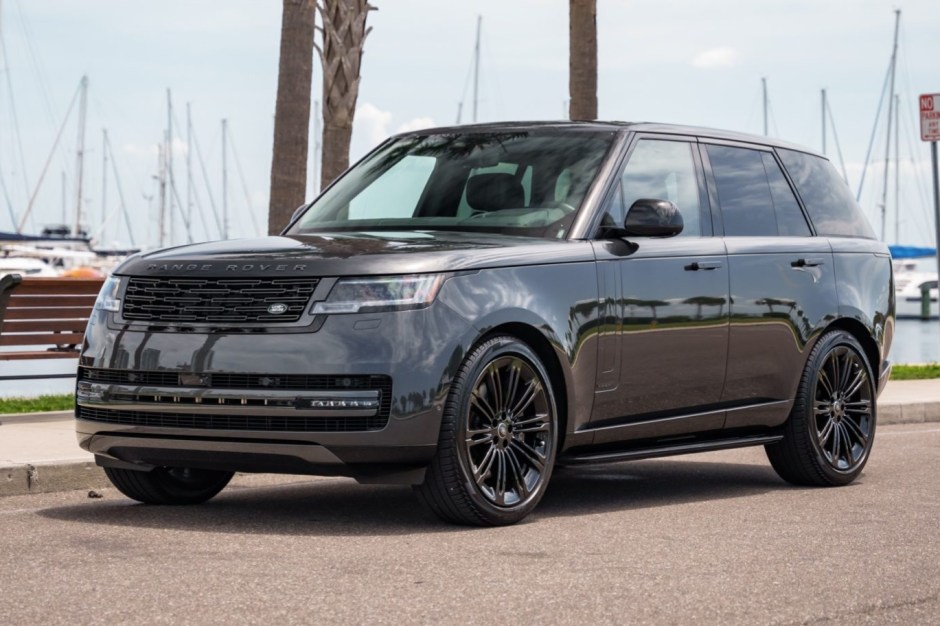 2024 Land Rover Range Rover L460 sold for $151,000