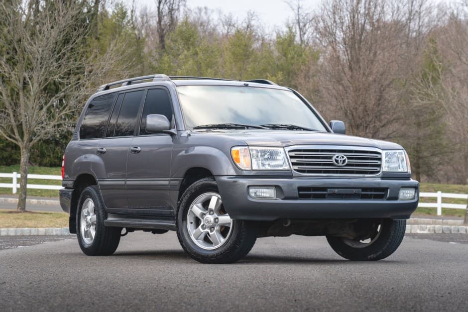 2004 Toyota Land Cruiser 100-Series sold for $18,000