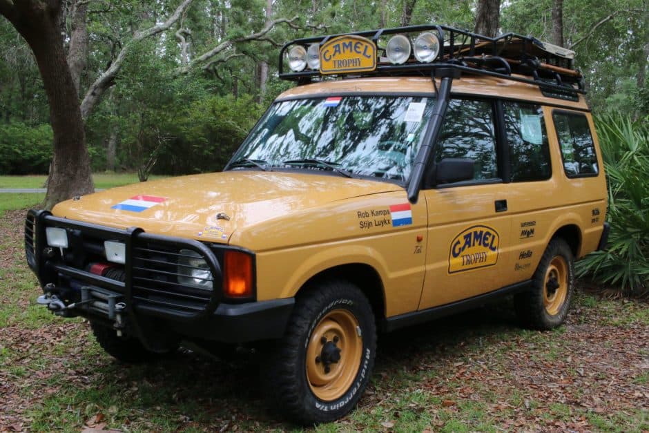 1990 Land Rover Discovery sold for $138,000