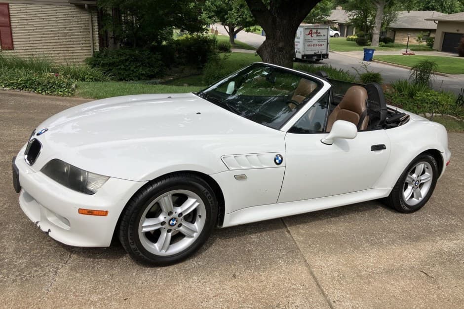 2000 BMW Z3 sold for $7,400