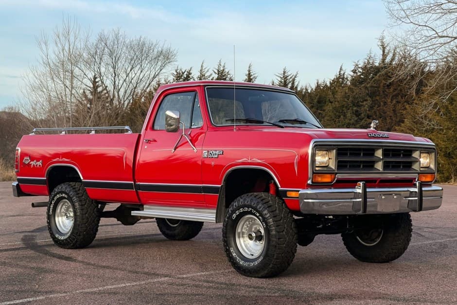 1986 Dodge Ram (1981-1993) sold for $21,000