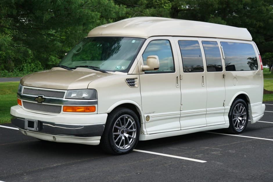 2011 Chevrolet Express sold for $21,250