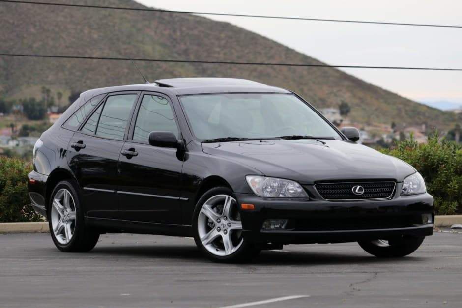 2005 Lexus IS sold for $13,750