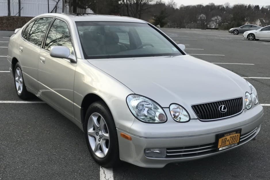 2001 Lexus GS sold for $15,299