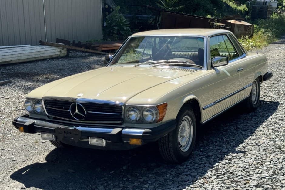 1977 Mercedes-Benz C107 SLC sold for $6,550