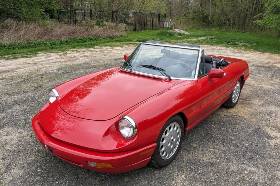 1992 Alfa Romeo 105/115 Spider Series 4 sold for $10,750