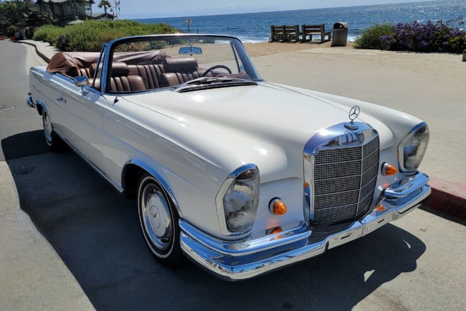 1963 Mercedes-Benz W111 Coupe & Cabriolet sold for $70,000