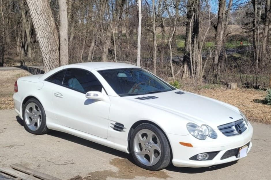 2007 Mercedes-Benz R230 SL sold for $14,250