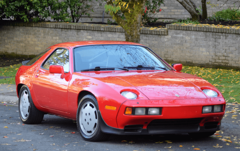 1986 Porsche 928 sold for $21,000
