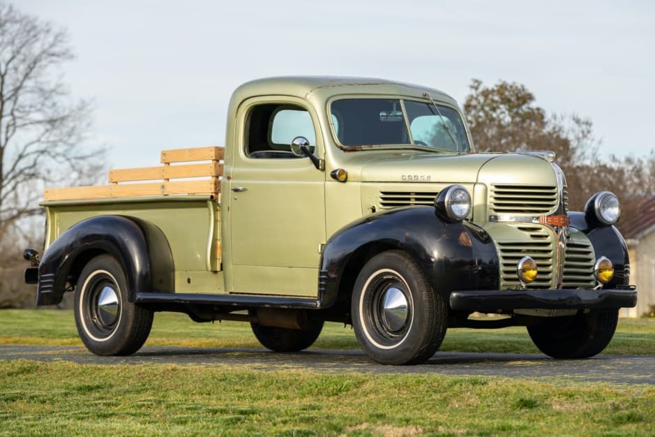 1939 Dodge T/V/W-Series (1939-1947) sold for $10,500