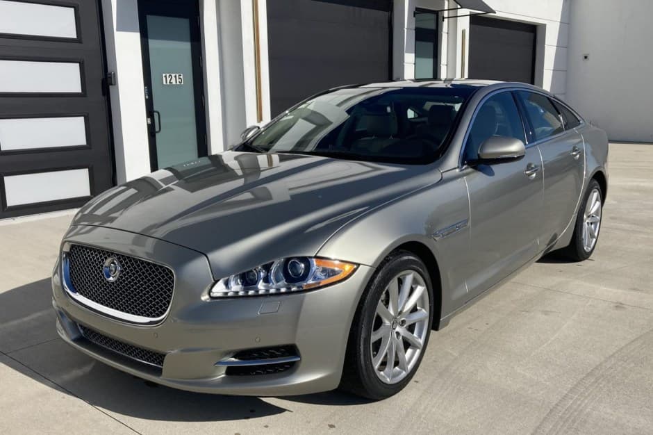 2012 Jaguar X351 XJ (2010-2019) sold for $13,500