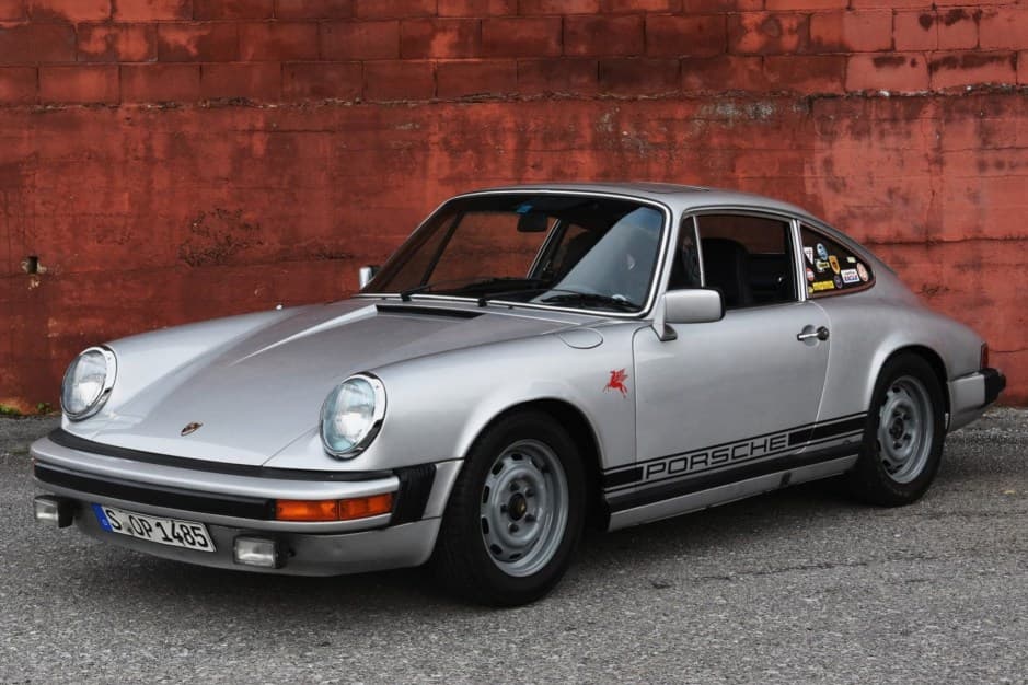 1976 Porsche 912E sold for $33,000