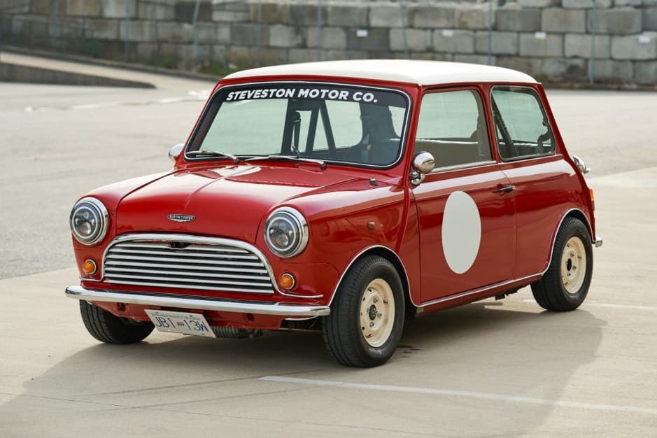 1993 Mini Mk VI & Mk VII sold for $16,301