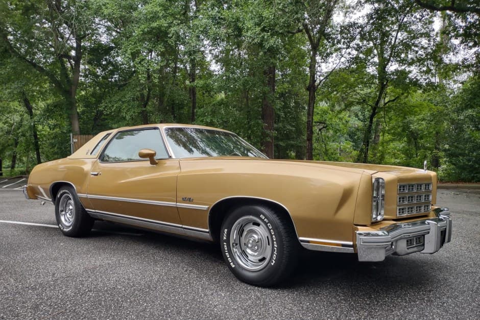 1977 Chevrolet Monte Carlo sold for $32,500