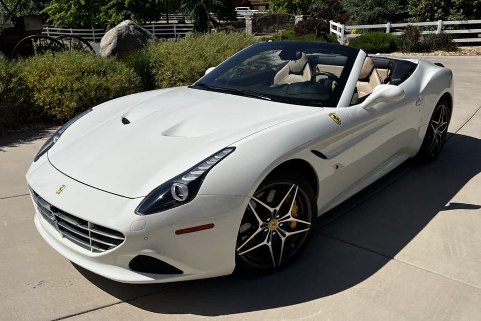 2016 Ferrari California sold for $118,000