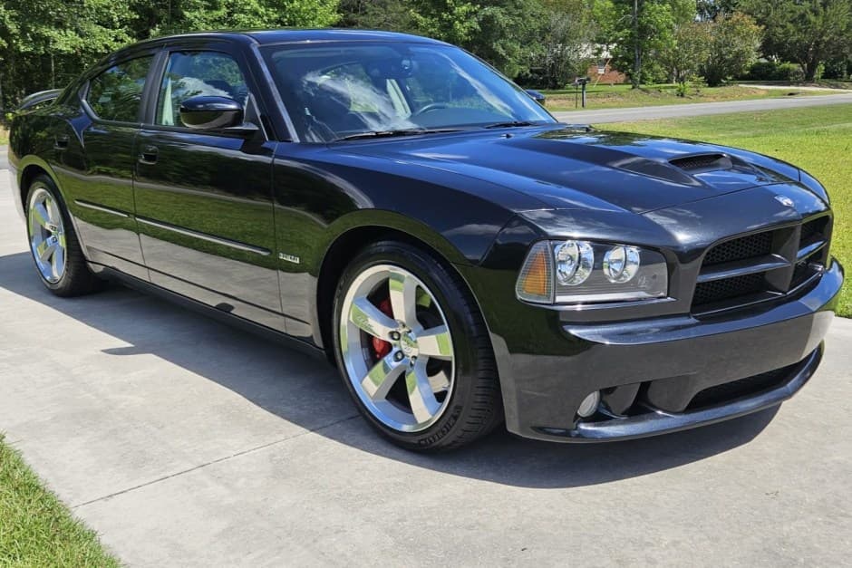 2006 Dodge Charger sold for $26,500