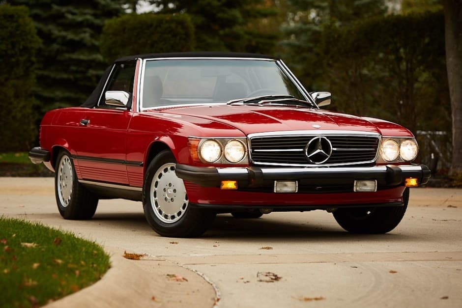 1989 Mercedes-Benz R107 SL sold for $39,560