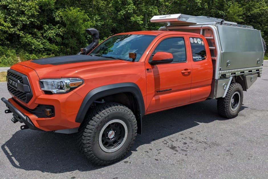 2018 Toyota Tacoma (N300 2016-2023) sold for $29,500
