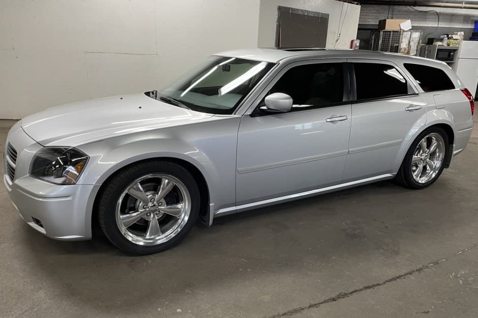 2005 Dodge Magnum sold for $24,000