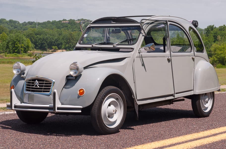 1979 Citroen 2CV sold for $8,700