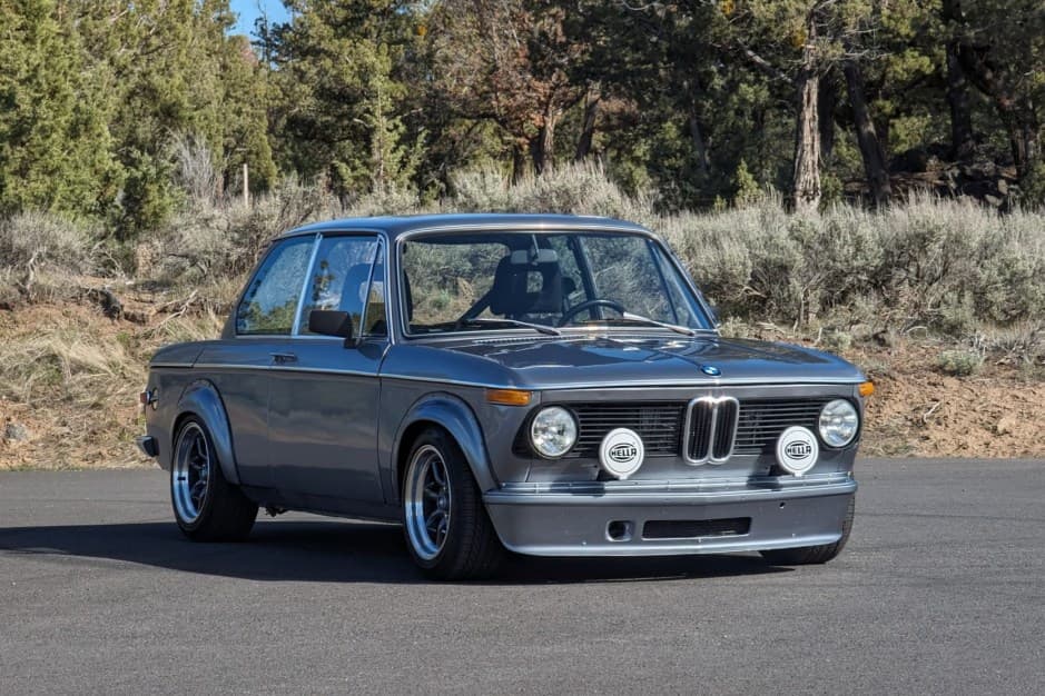 1974 BMW 2002tii sold for $31,500