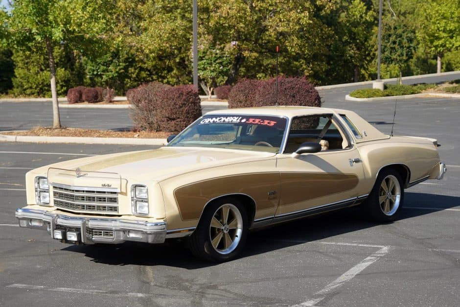1977 Chevrolet Monte Carlo sold for $13,656