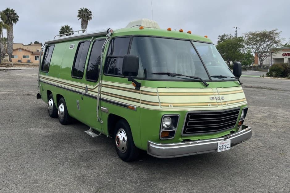 1973 GMC Motorhome sold for $26,333