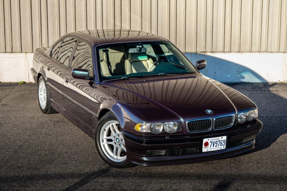 2001 BMW E38 7-Series sold for $21,000