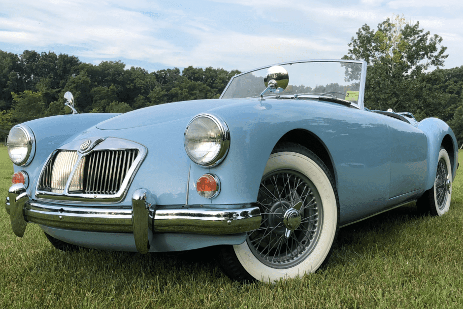 1962 MG MGA sold for $35,000