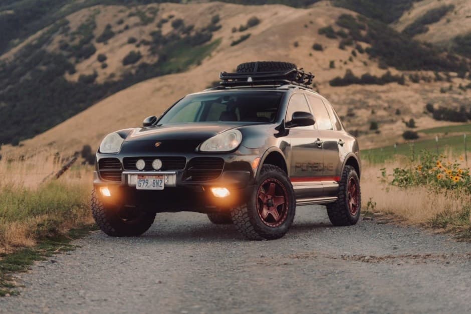 2004 Porsche 955/957 Cayenne (2003-2010) sold for $19,850