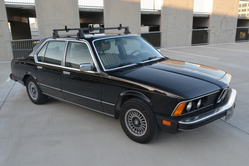 1982 BMW E23 7-Series sold for $4,544