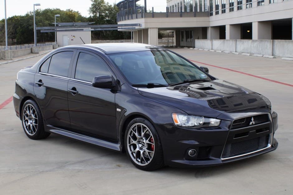 2012 Mitsubishi Lancer Evolution sold for $20,250