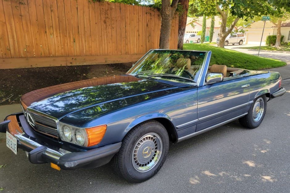 1983 Mercedes-Benz R107 SL sold for $8,000
