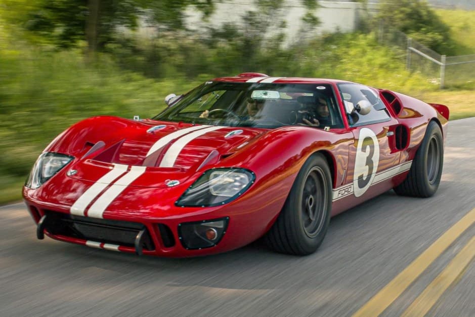 0 Ford GT40 Replica sold for $380,000