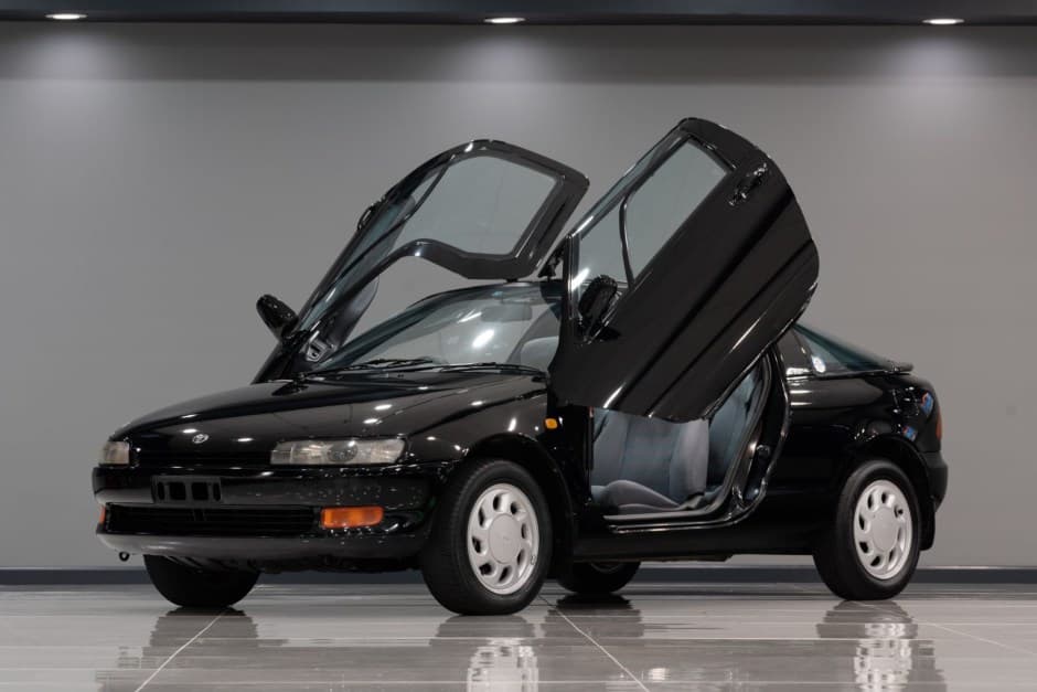 1991 Toyota  sold for $14,751