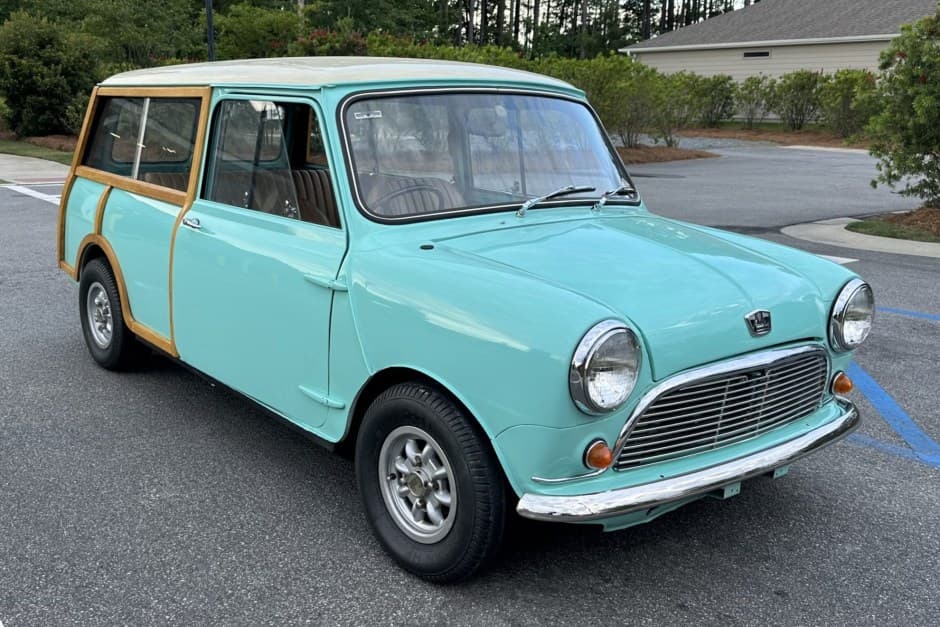 1961 Mini Mk I & Mk II sold for $17,000