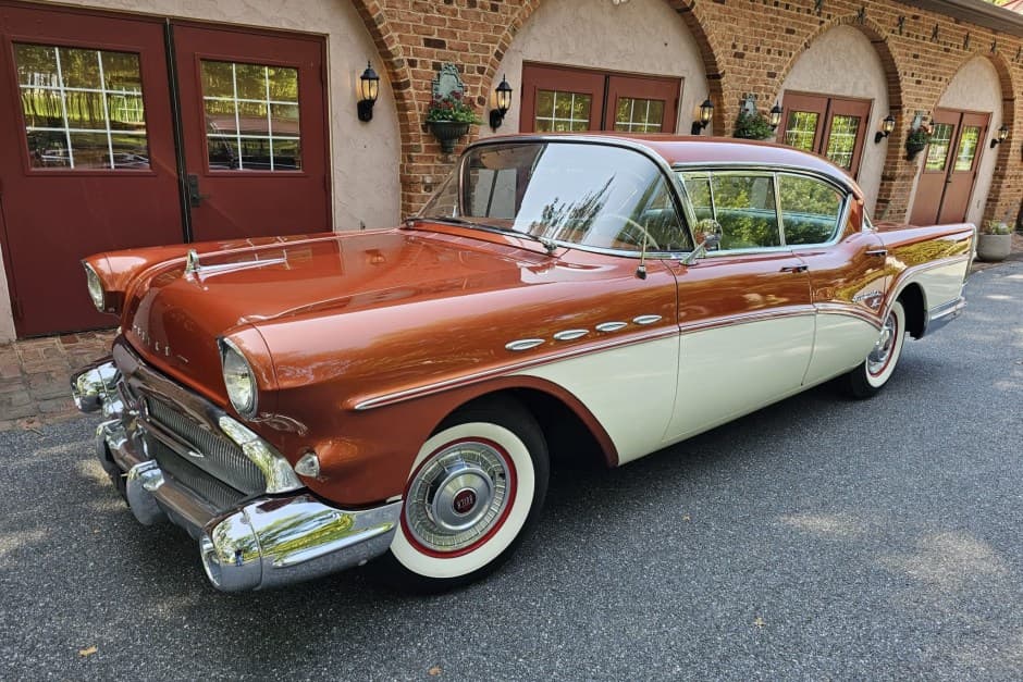 1957 Buick Roadmaster sold for $32,000