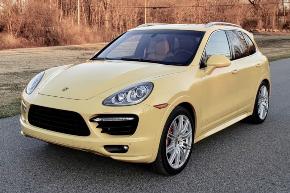 2012 Porsche 958 Cayenne (2011-2018) sold for $46,750