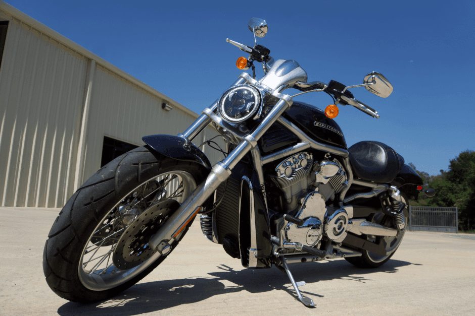 2009 Harley-Davidson V-Rod sold for $5,855