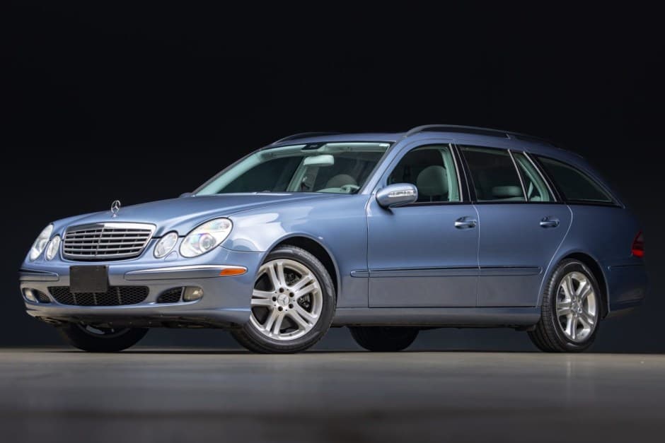 2005 Mercedes-Benz W211 E-Class sold for $21,000