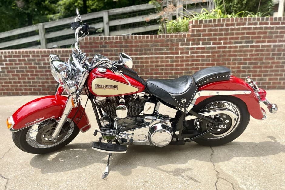 1986 Harley-Davidson Softail sold for $17,500