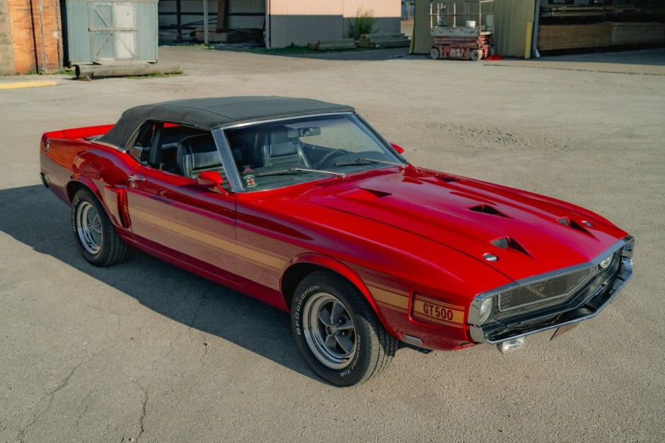 1969 Shelby Mustang GT350 & GT500 sold for $105,000