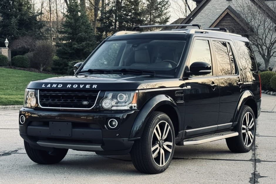 2016 Land Rover LR4 sold for $24,250