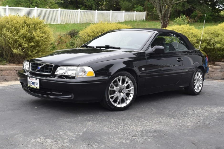 2004 Volvo C70 sold for $4,500