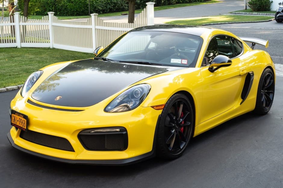 2016 Porsche Cayman GT4 sold for $99,981