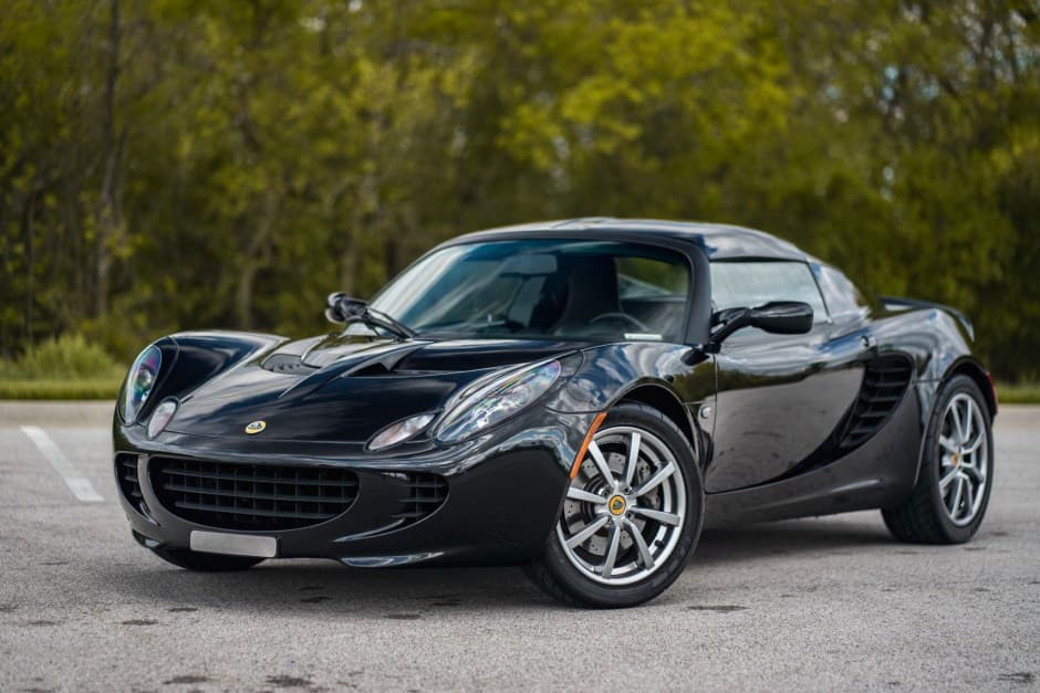 2005 Lotus Elise sold for $33,500