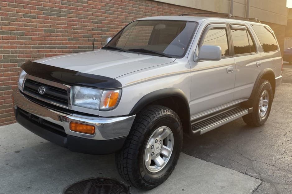 1996 Toyota 4Runner (N180) sold for $22,999